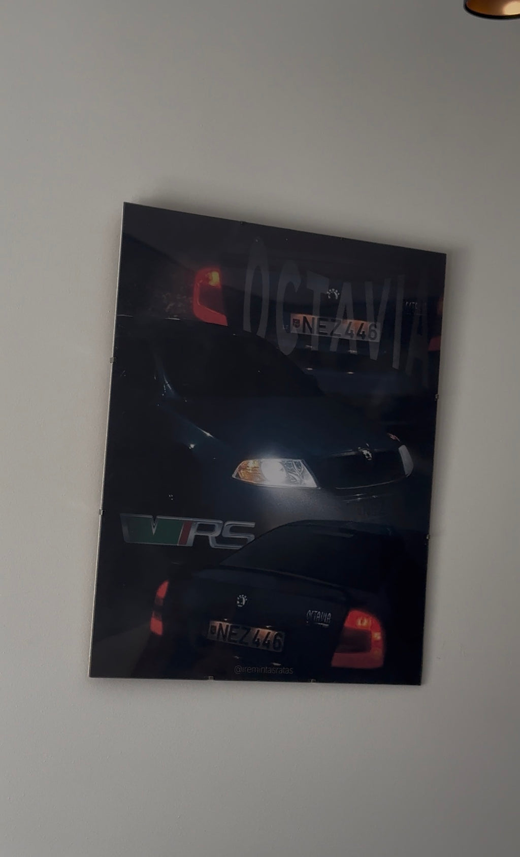 Individualus įrėmintas automobilio plakatas - STANDART