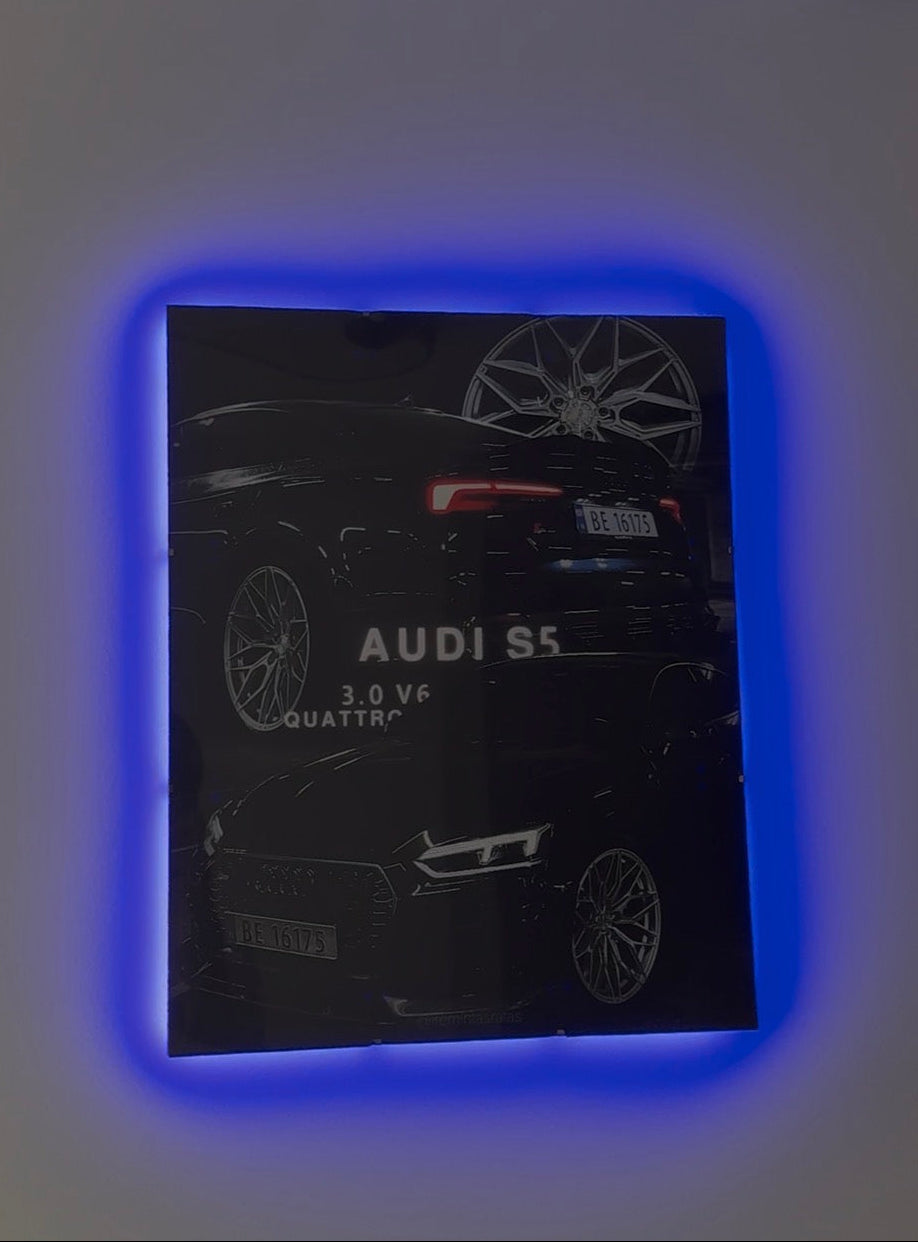 Individualus įrėmintas automobilio plakatas - PREMIUM (su LED apšvietimu)