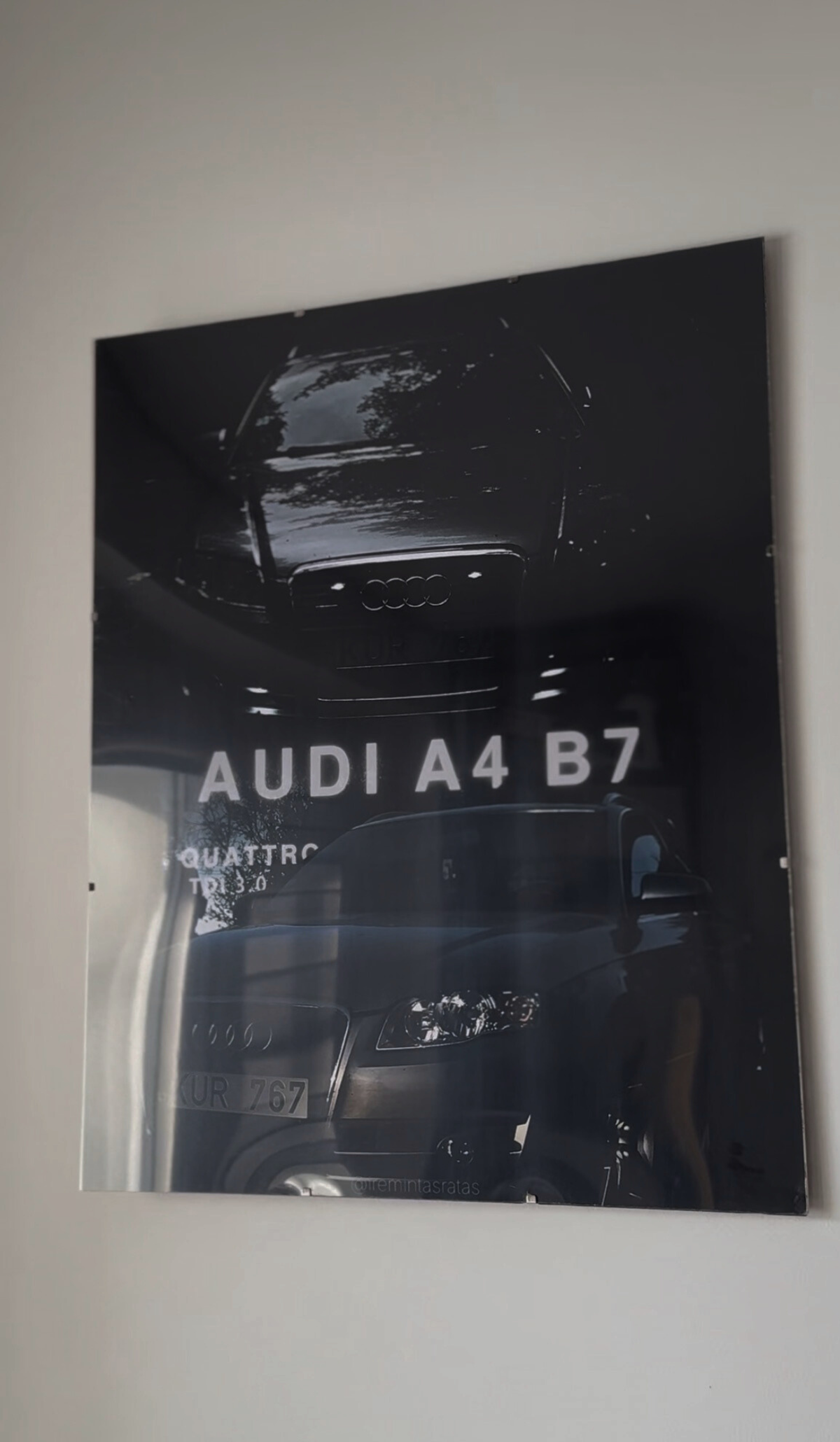 Individualus įrėmintas automobilio plakatas - STANDART